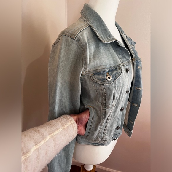 H & M Divided Jean Jacket Cropped Denim - Picture 3 of 9